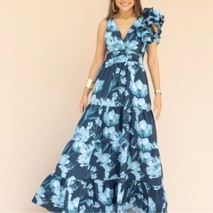 Long Duomar Dress with ruffle sleeves!